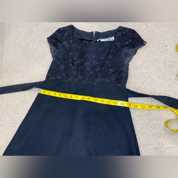 FORMAL FASHION BLACK FLORAL DETAILED WOMENS DRESS - Picture 9 of 12